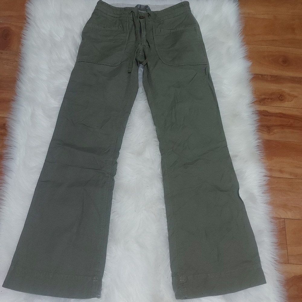 The North Face Khaki, linen blend, wide leg pants with drawstring waist Outdoor